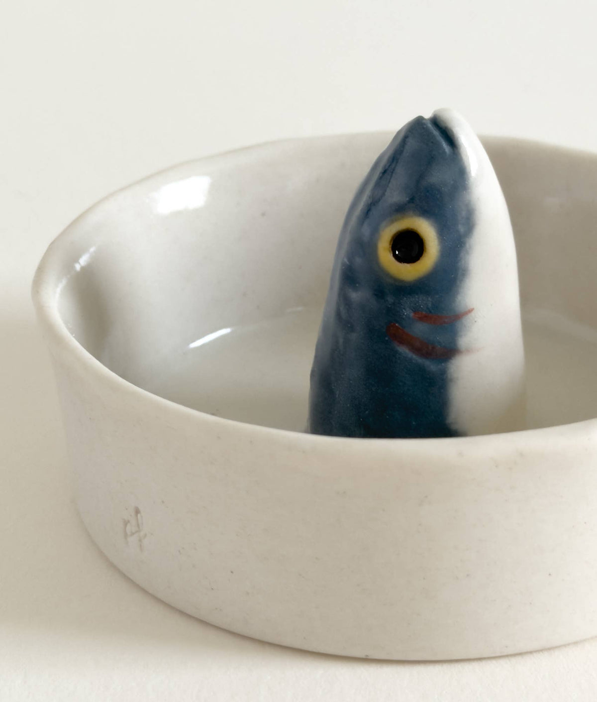 Hand-Painted Porcelain Sardine Bowl - Head